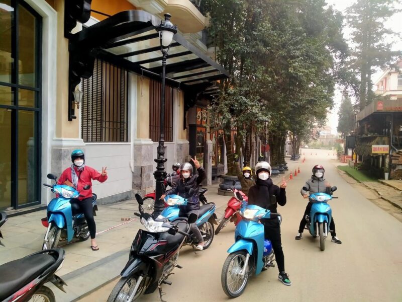 Khác số và xe ga tại Sapa