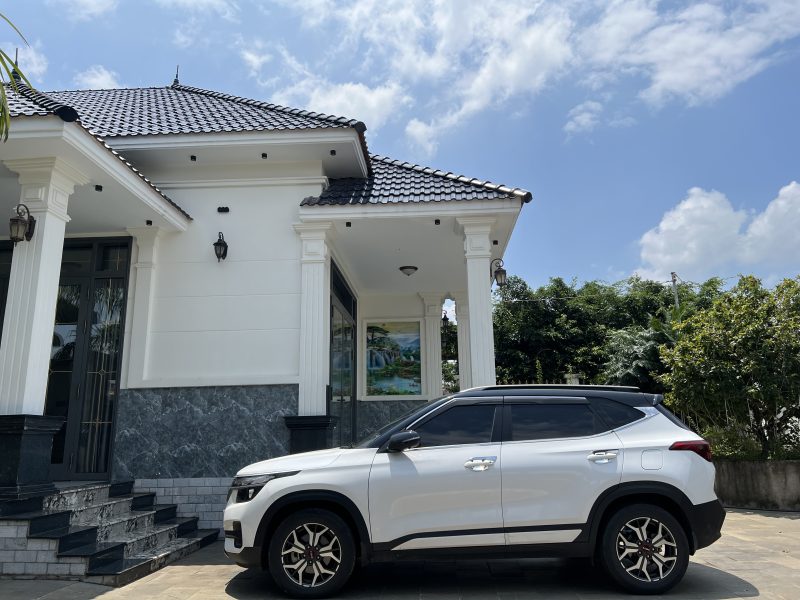 Kia seltost 2021 xe 5 chỗ màu trắng