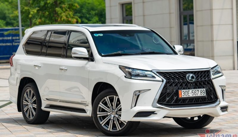 Lexus LX570