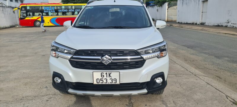 Suzuki XL7