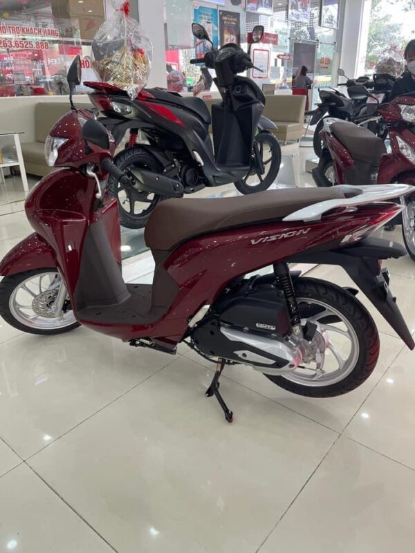 Khác tay ga mới tại Đà Lạt