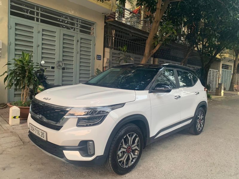 Kia SELTOS PREMIUM 2022